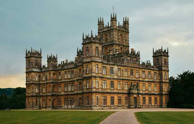 Exterior view from the drive.